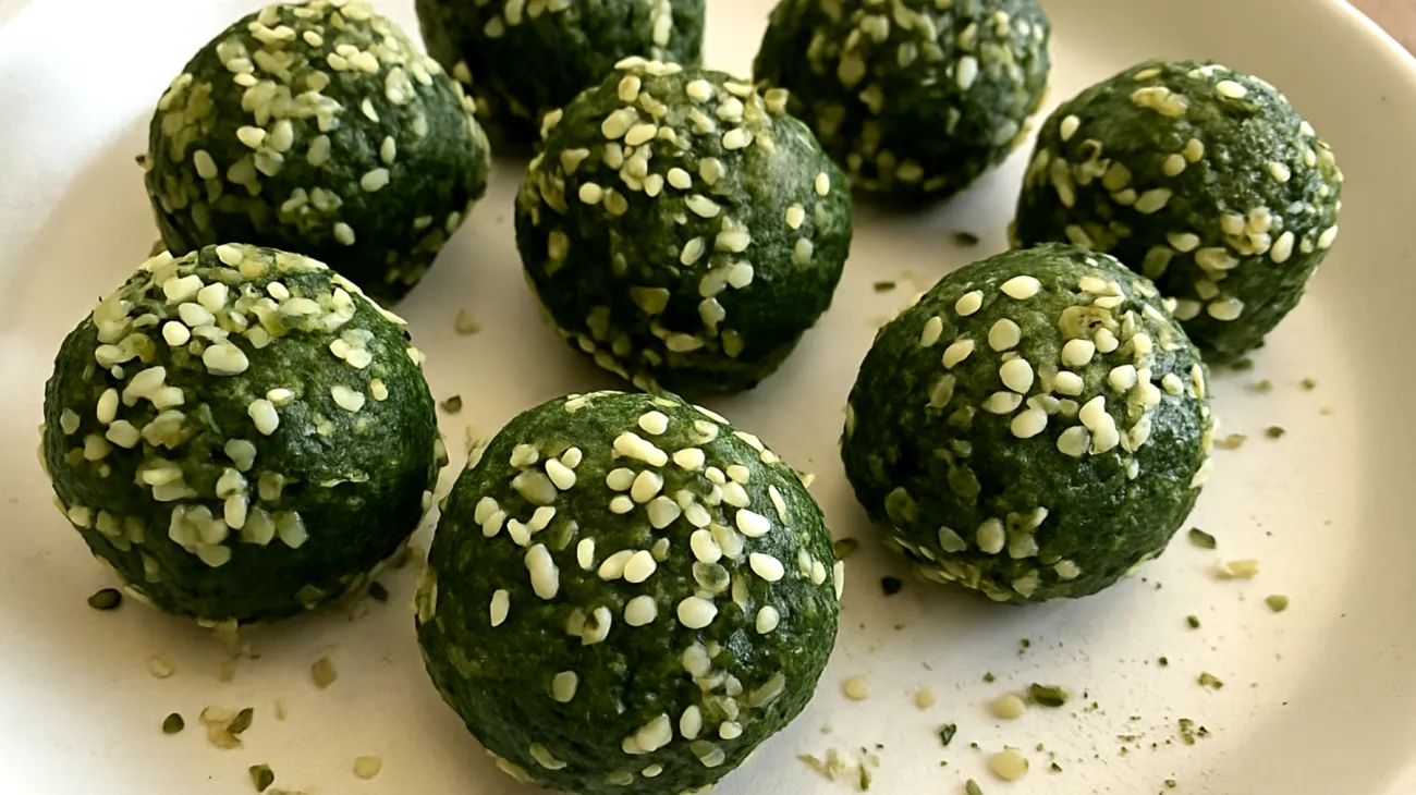 Boules d'énergie aux graines de chanvre et spiruline"