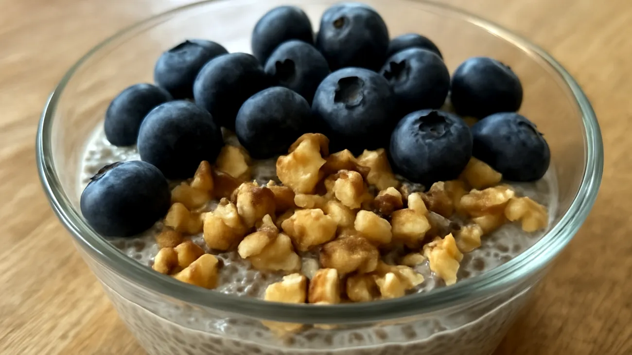 Pudding de graines de chia aux myrtilles et noix"